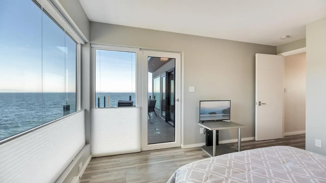 Orca View Suite 10 Mile Point Victoria